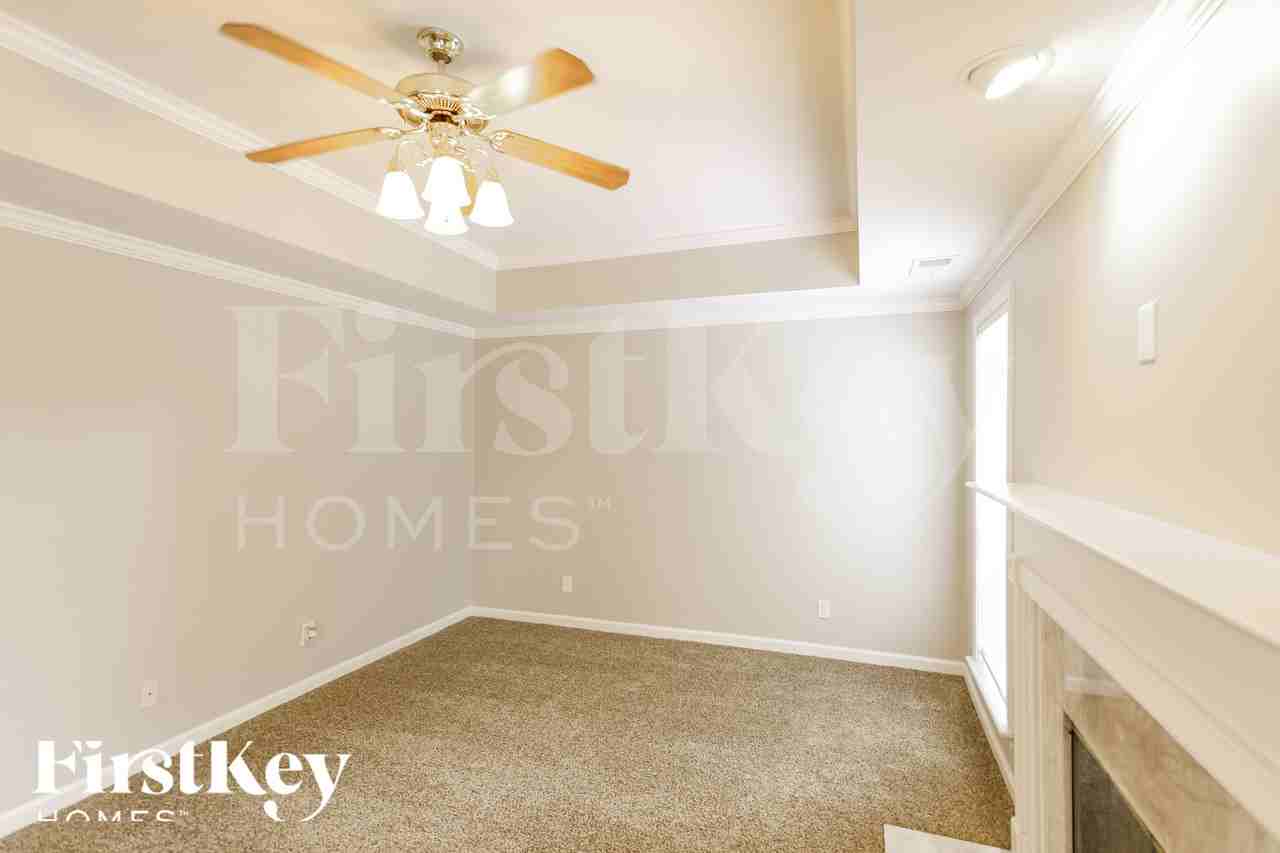 2174 Russet Meadows Ln - Photo 3 of 18