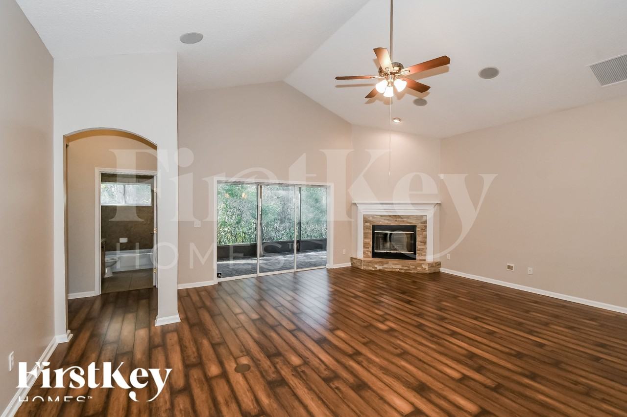 652 Reflection Cove Rd - Photo 2 of 18