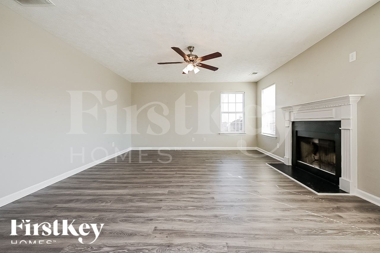 180 Heaton Dr - Photo 2 of 18