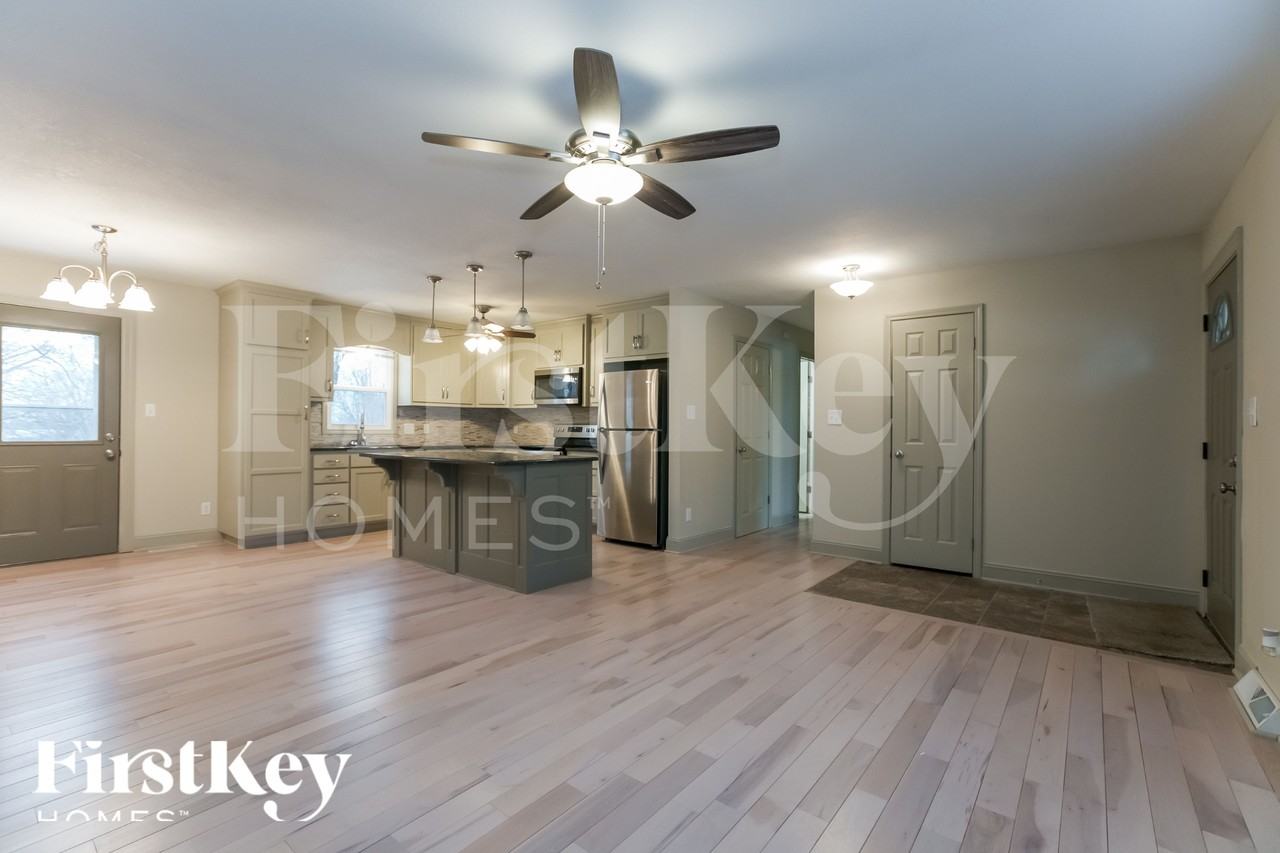 16512 Greenwald Dr - Photo 5 of 18