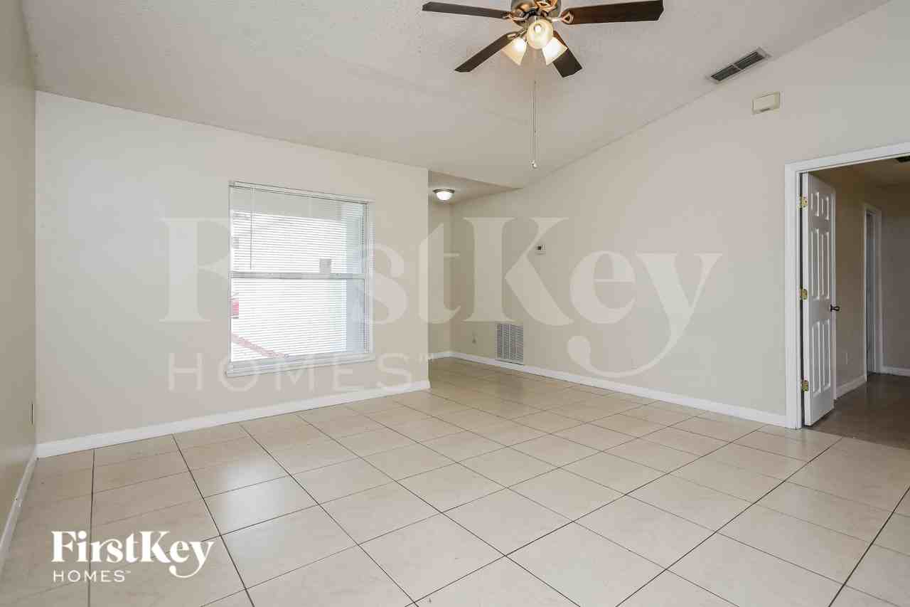 646 Crane Dr - Photo 7 of 20