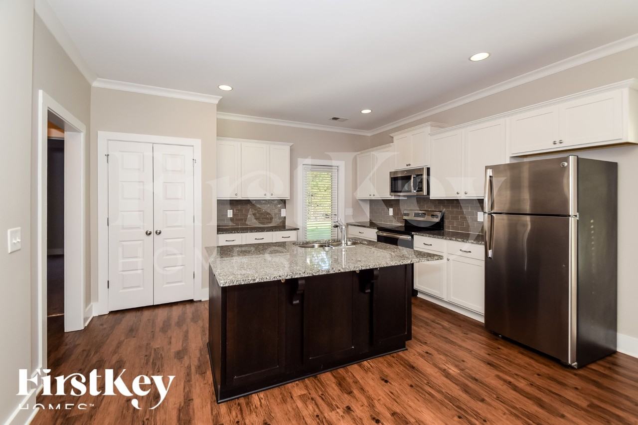 5521 Park Side Rd - Photo 5 of 18