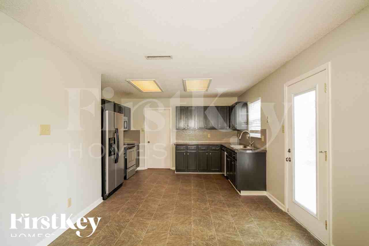 339 Winterset Way - Photo 7 of 18