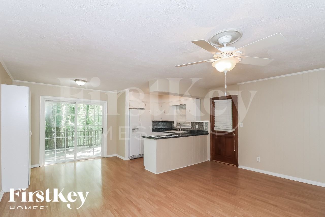 3082 Lake Ranch Dr - Photo 6 of 18