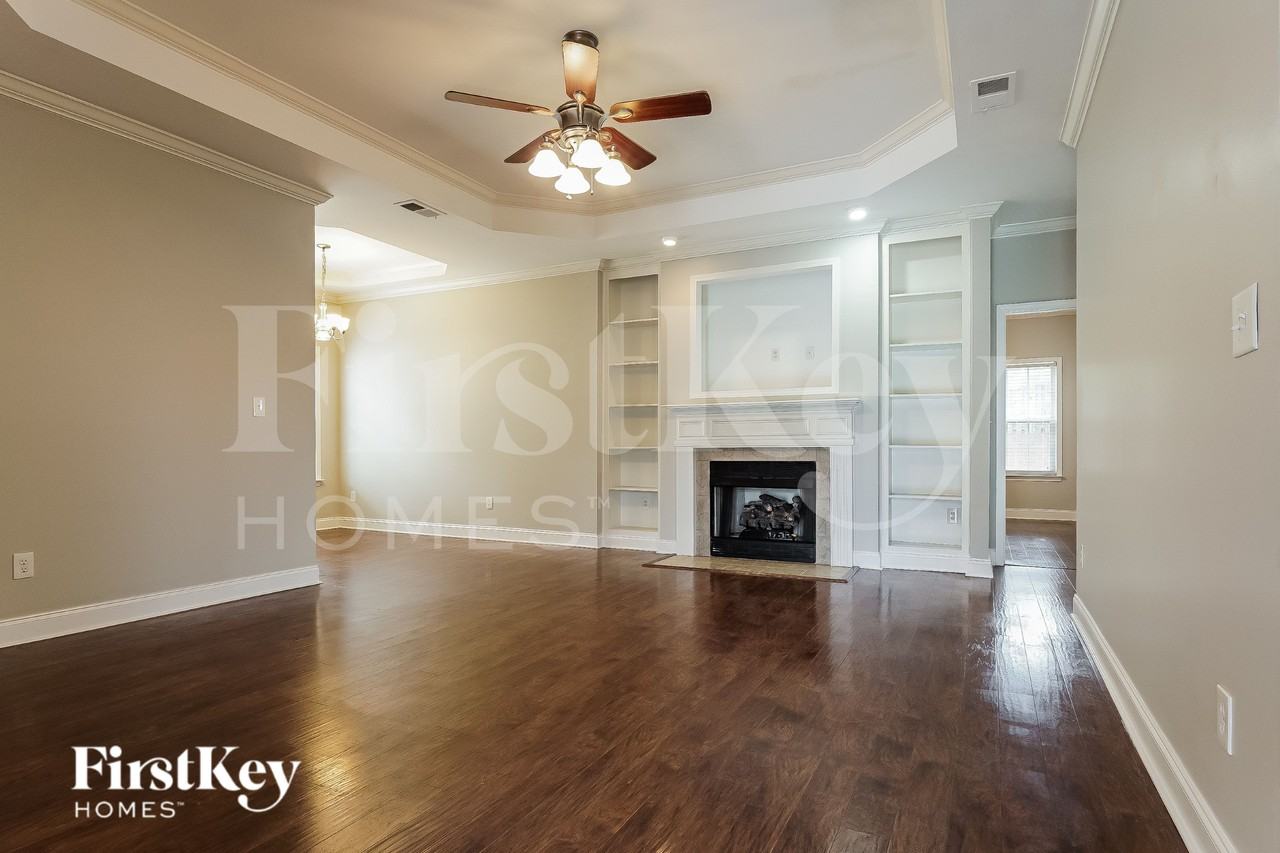 2057 Highview Way - Photo 2 of 18