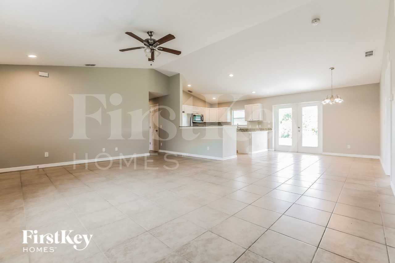 12477 Willmington Blvd - Photo 2 of 18