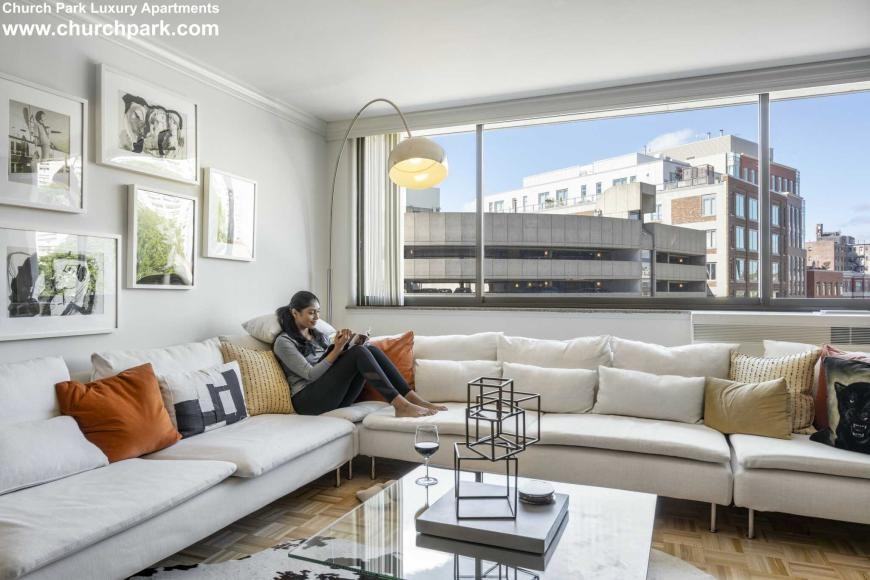 209 Massachusetts Ave - Photo 2 of 10