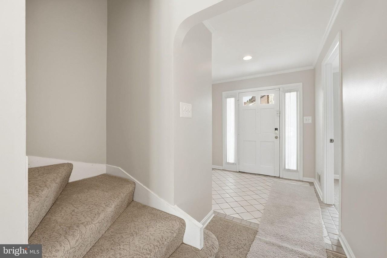 6701 Washington Blvd ##E - Photo 5 of 38