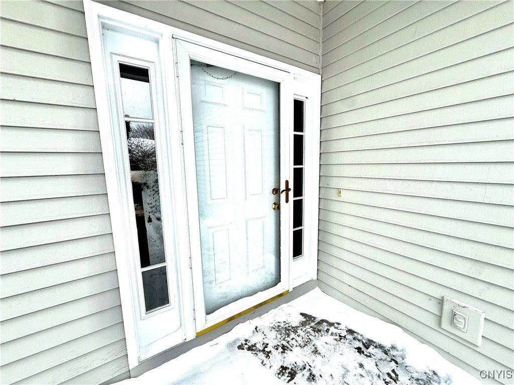5210 Hook Cir - Photo 2 of 50