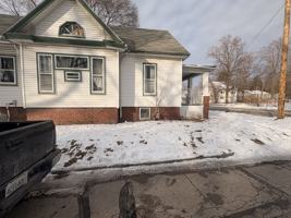 featured image of 1045 N Monroe St