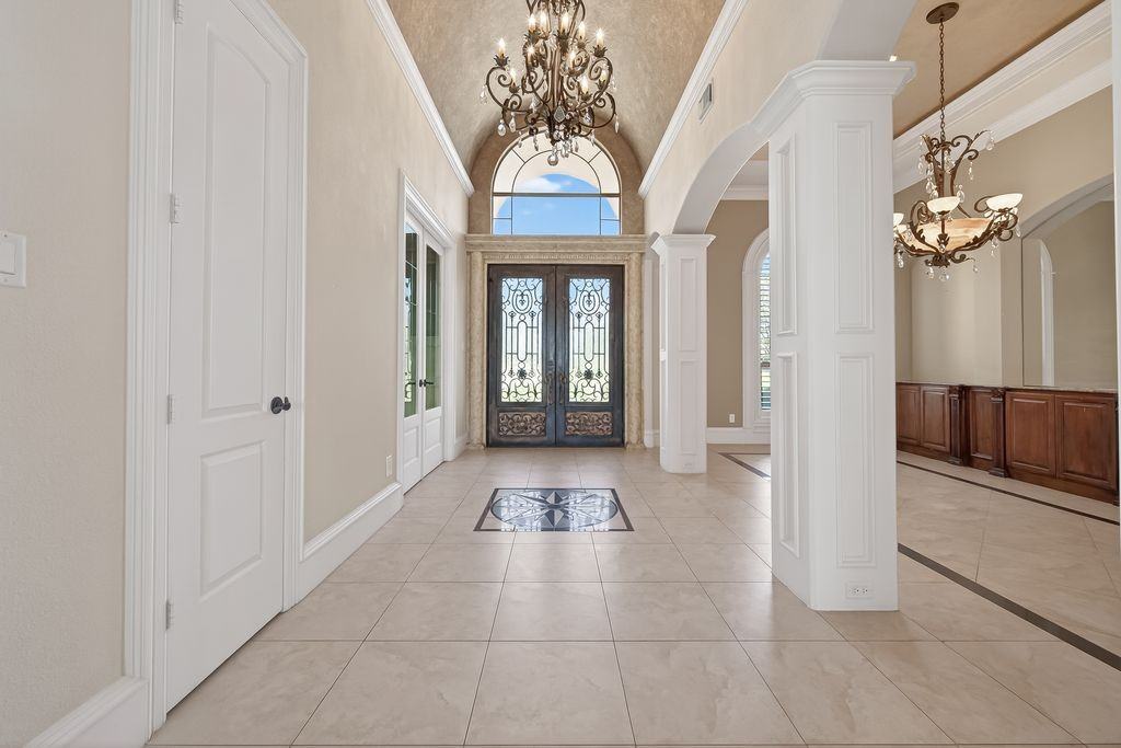 4011 Westerdale Dr - Photo 3 of 35