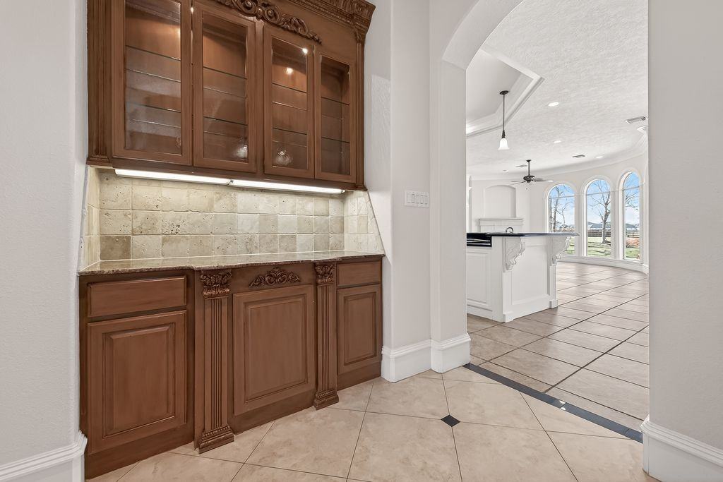 4011 Westerdale Dr - Photo 7 of 35