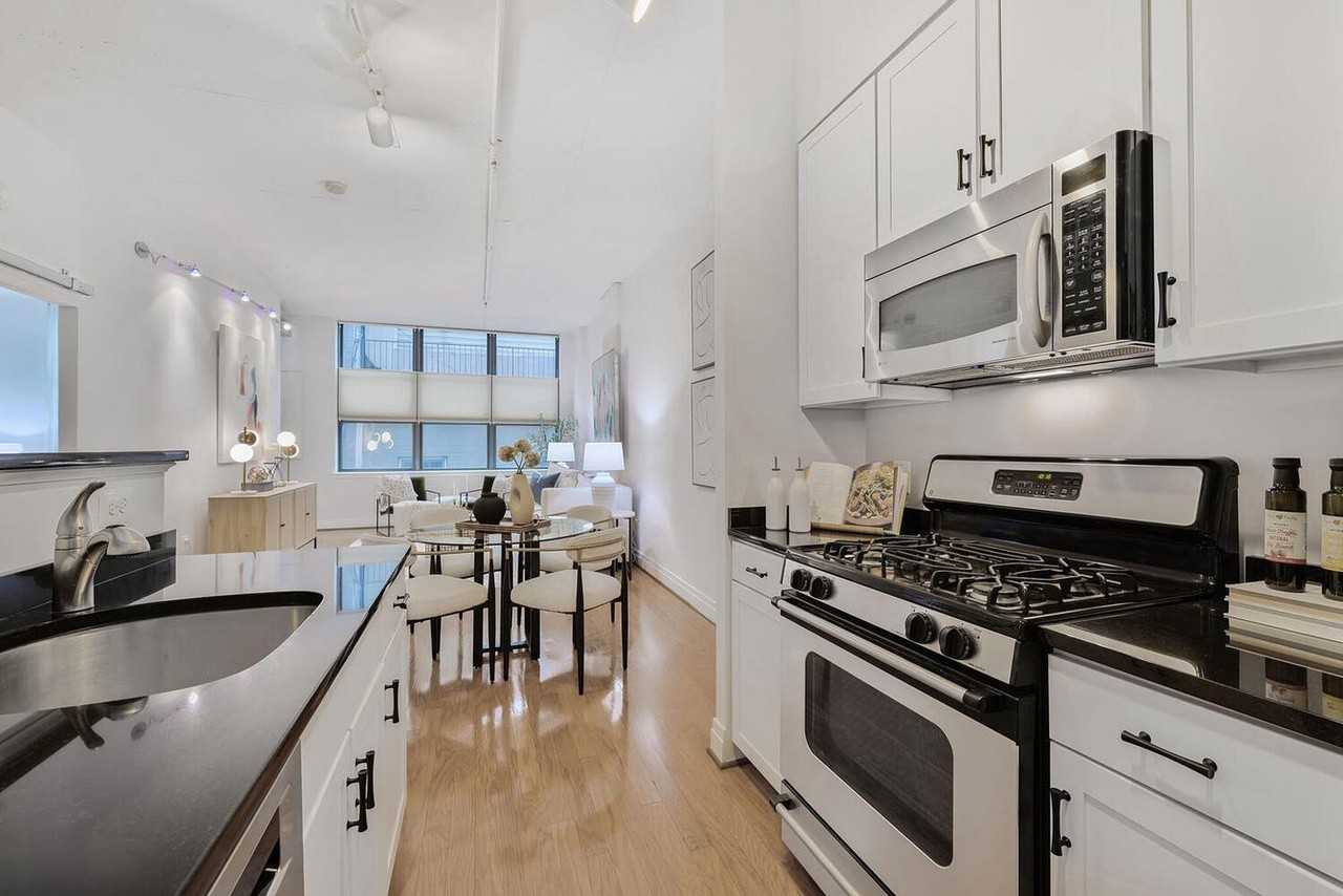 2020 12Th St Nw - Photo 4 of 18