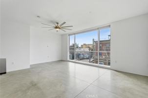 featured image of 285 W 6th St #317