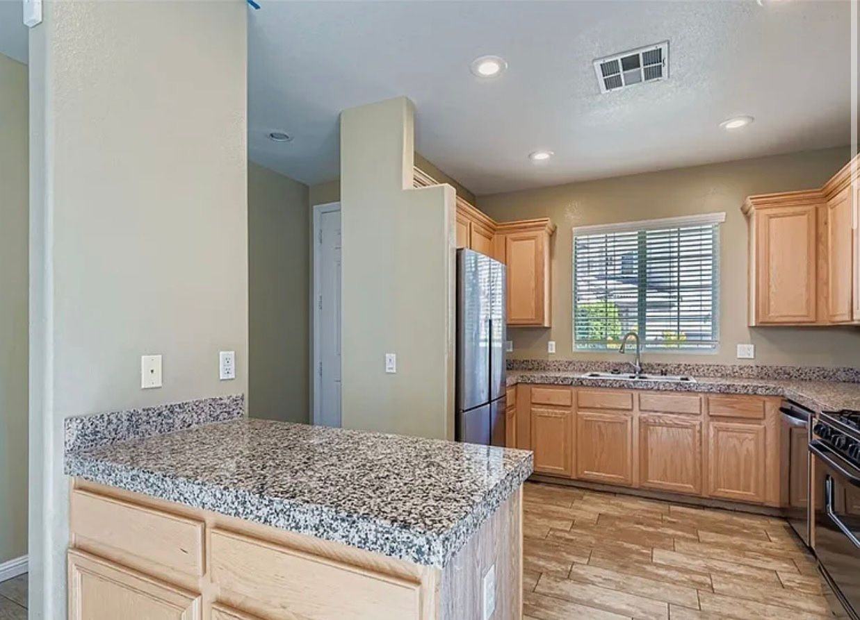 10263 Cherry Brook St - Photo 2 of 6