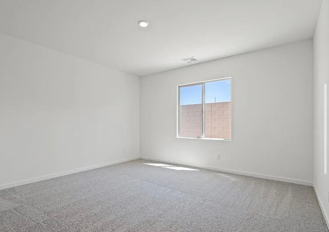 6748 Violet Cascade Ave - Photo 4 of 7