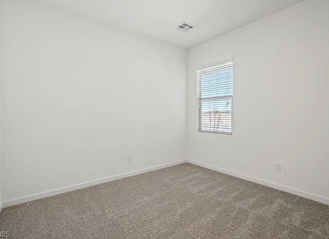 6748 Violet Cascade Ave - Photo 6 of 7