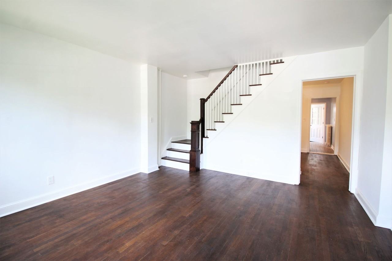 1220 Oronoco St - Photo 3 of 24