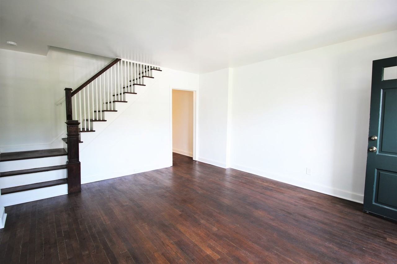 1220 Oronoco St - Photo 4 of 24