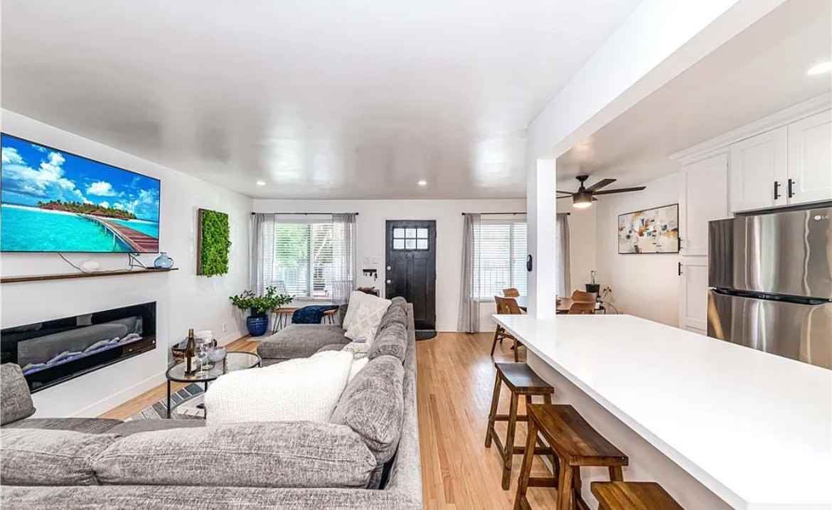 801 E 1St St - Photo 5 of 20