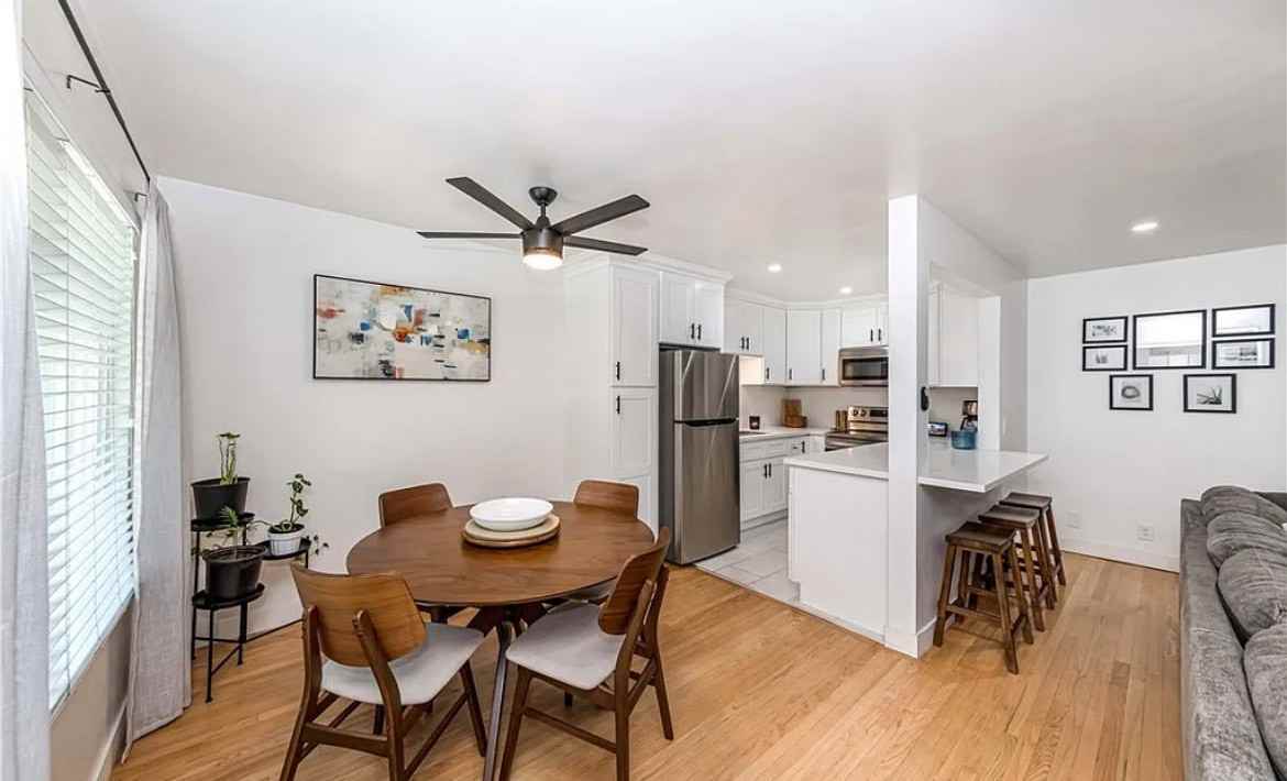 801 E 1St St - Photo 7 of 20