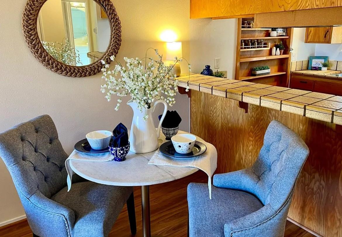 1863 Halterman Ave - Photo 5 of 17