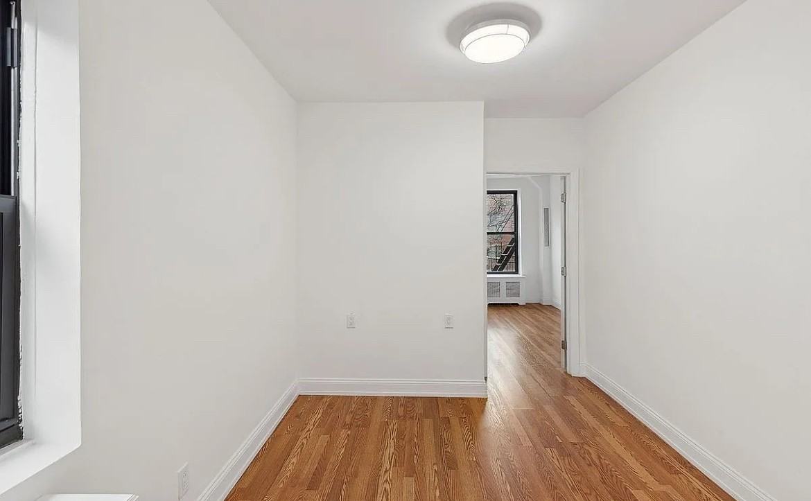 464 W 51St St - Photo 6 of 14