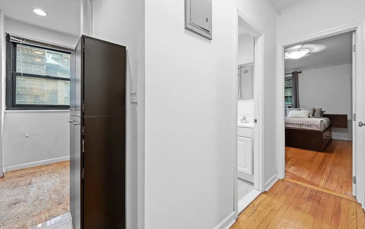 3440 79Th St - Photo 7 of 15