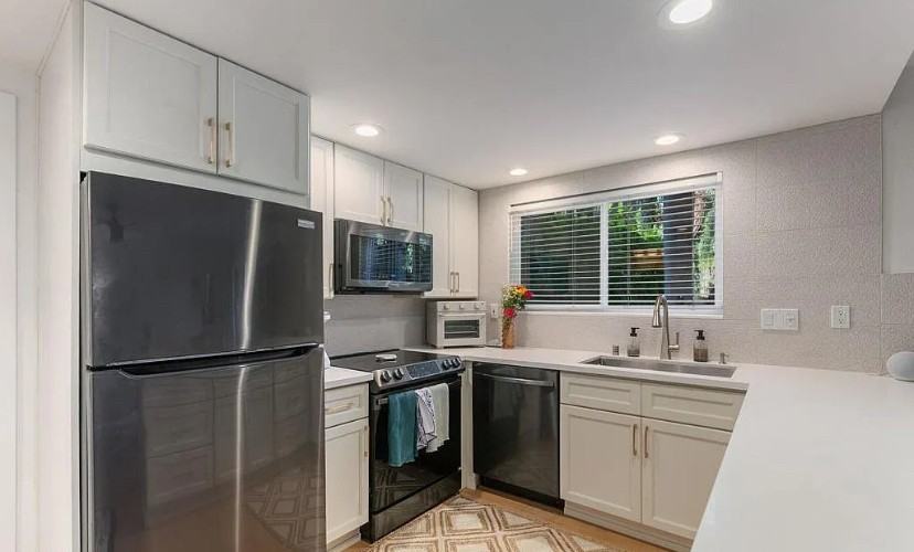 155 Rosebay Dr - Photo 6 of 16