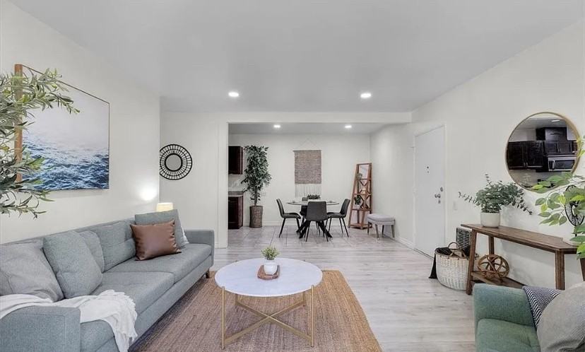 314 S Miraleste Dr - Photo 4 of 17