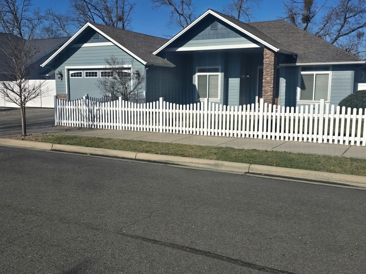 1034 Se Jerrine St - Photo 6 of 31