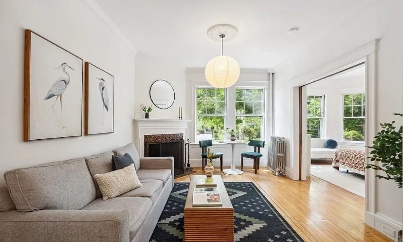 7 Linnaean St - Photo 3 of 20