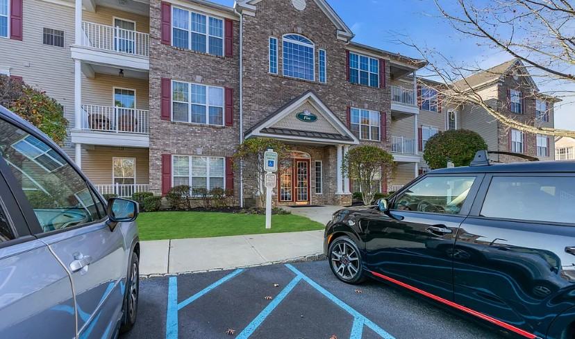 526 Sophee Ln - Photo 3 of 22