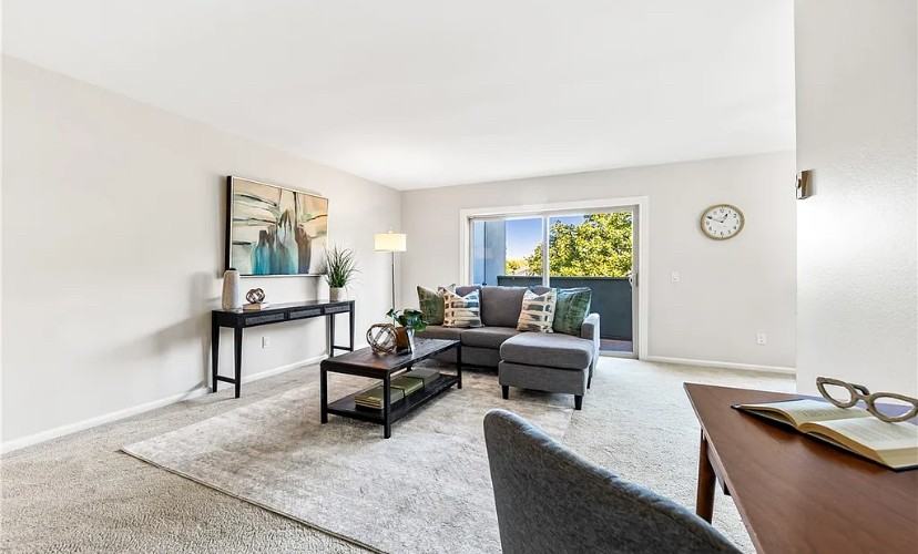 8566 Van Ness Ct - Photo 2 of 23