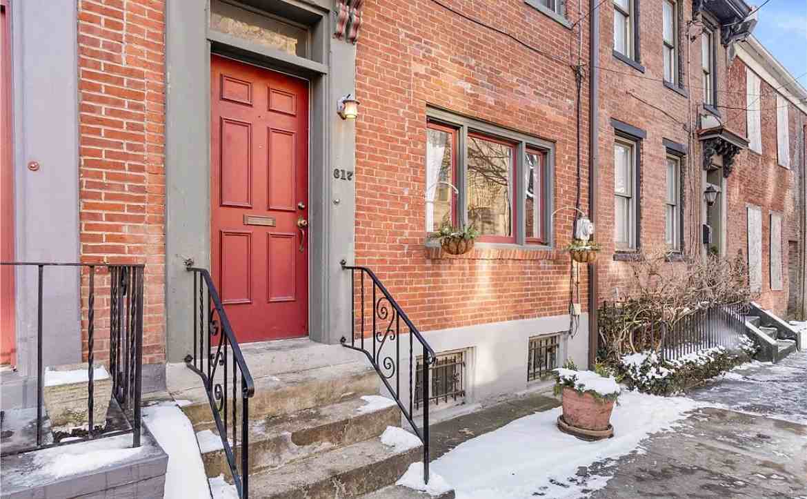 617 N Taylor Ave - Photo 2 of 27