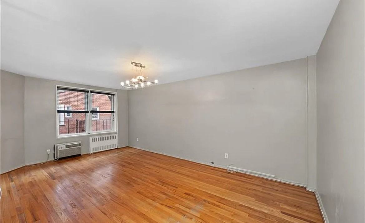 36 Hamilton Ave - Photo 4 of 20