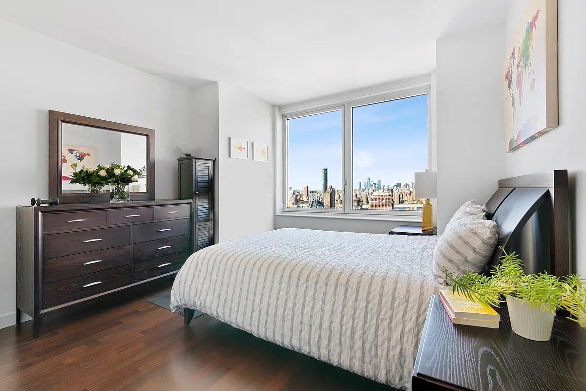 306 Gold St - Photo 6 of 9