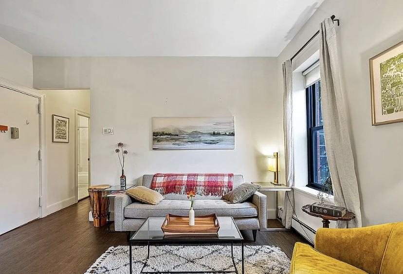 77 Underhill Ave #2A - Photo 2 of 10