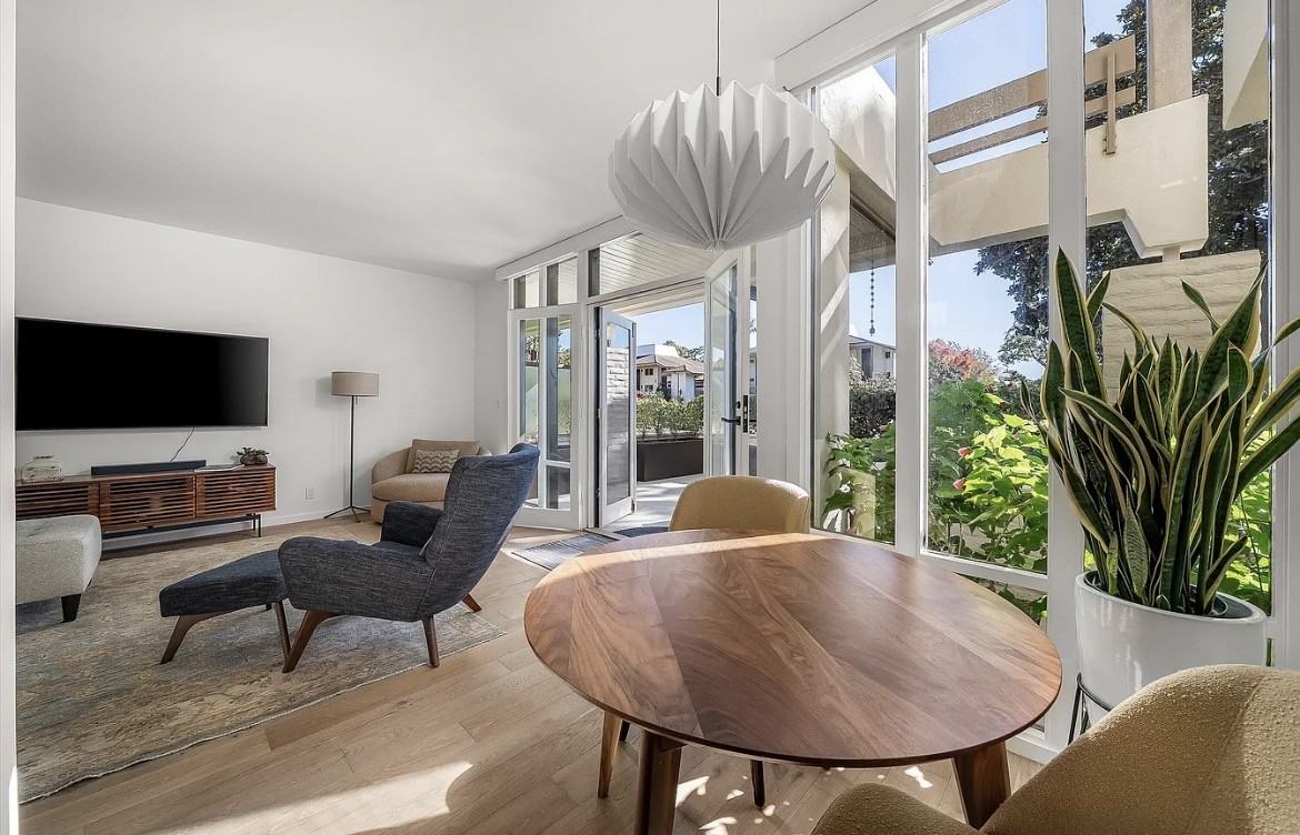 1308 Plaza De Sonadores - Photo 2 of 11