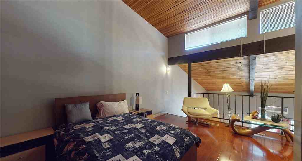 5460 White Oak Ave #G325 - Photo 5 of 10