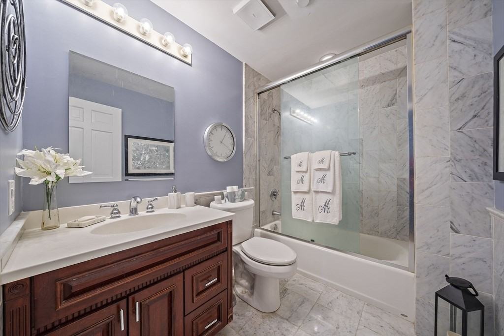 2001 Marina Dr - Photo 6 of 13