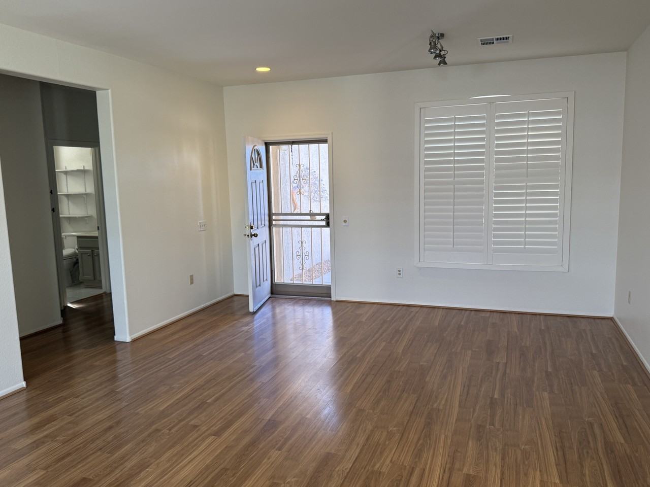 21735 N Limousine Dr - Photo 2 of 28