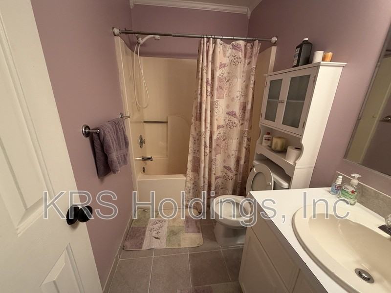 6040 Capital Pl - Photo 6 of 15