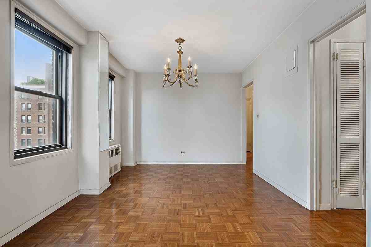 1199 Park Ave #16C - Photo 3 of 5