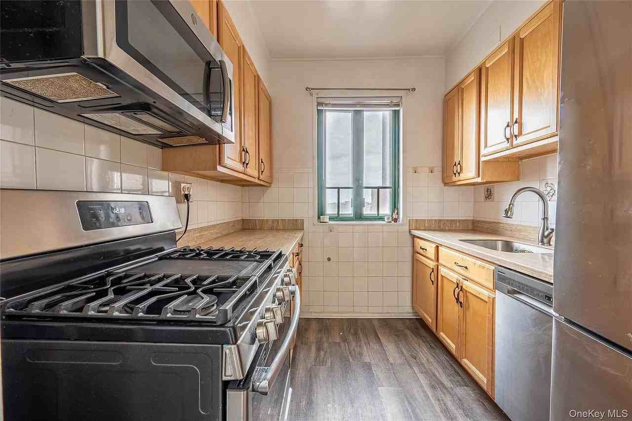 1439 Wood Rd #8F - Photo 6 of 7