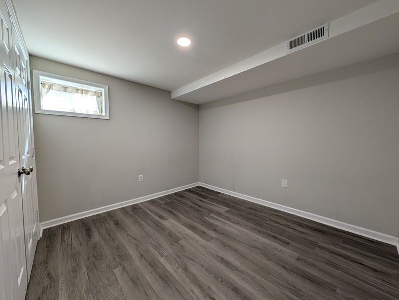 120 Berkshire Pl - Photo 7 of 11