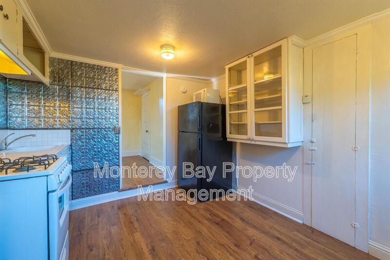 461 Reeside Ave - Photo 3 of 11