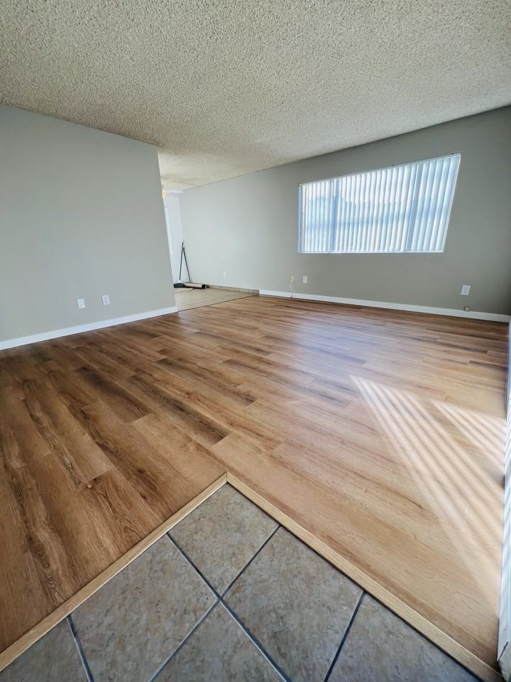 2411 Pattiglen Ave #2411 - Photo 2 of 9