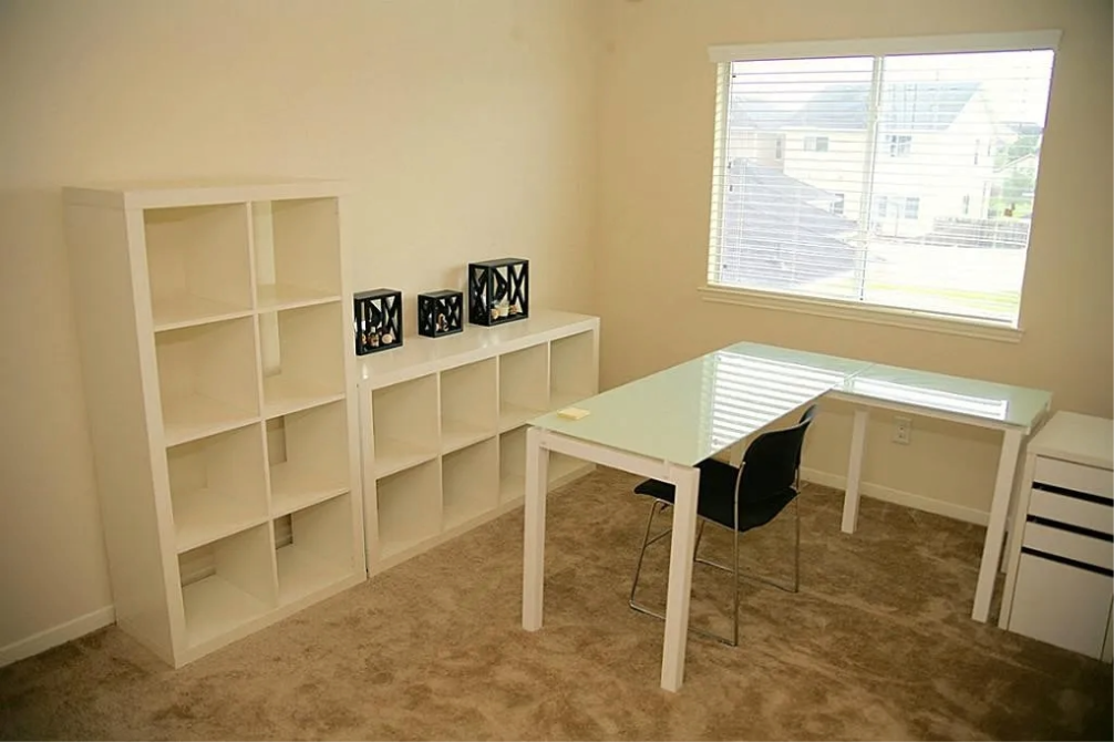 1627 Royal Chase Dr #NA - Photo 4 of 6