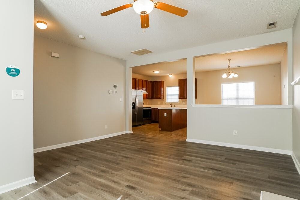 7028 Paint Rock Ln - Photo 6 of 17